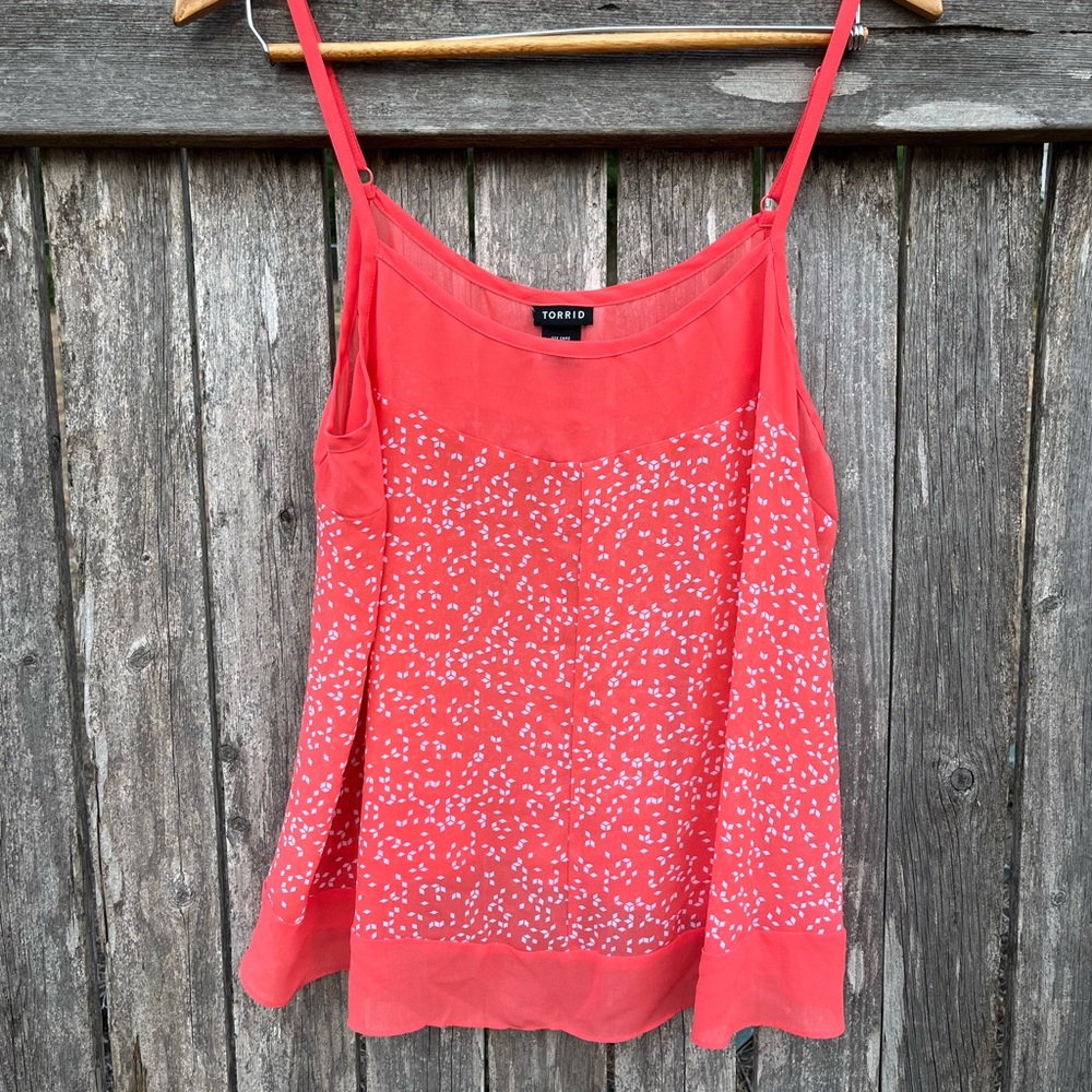 TORRID SIZE 1X CORAL DIAMOND PRINT CHIFFON TANK TOP Cami Top - Picture 4 of 11